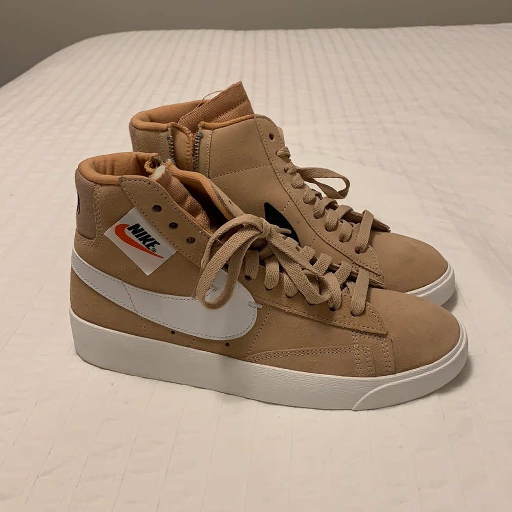 Women’s Nike Blazer